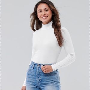 White XS Hollister Must Have Rib Knit Turtleneck